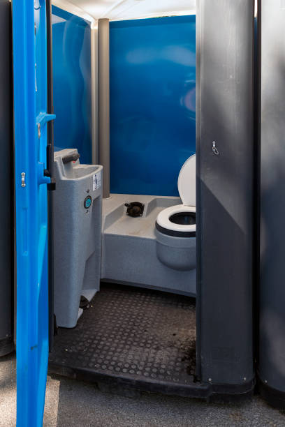 Portable Toilet Options We Offer in Hypoluxo, FL